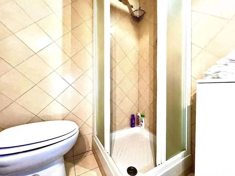 Florence Apartment Wi-Fi Netflix Conditioned Air