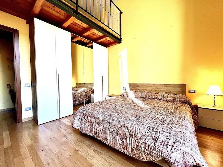 Florence Apartment Wi-Fi Netflix Conditioned Air