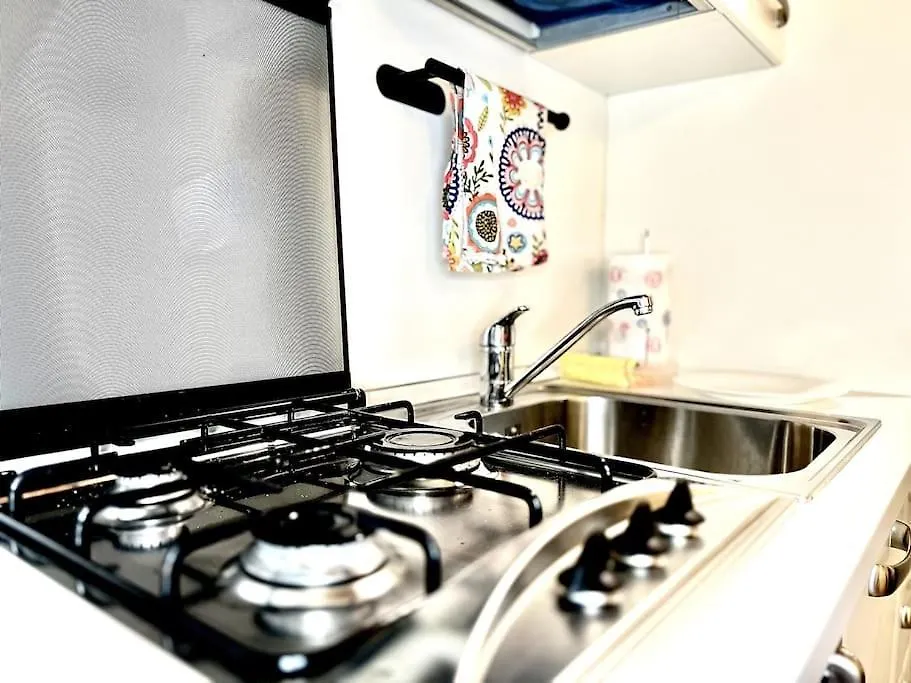 Florence Apartment Wi-Fi Netflix Conditioned Air 0*,  Italia